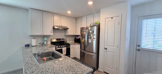 $1,750 | 10003 Leeds Wheel, San Antonio, TX 78254