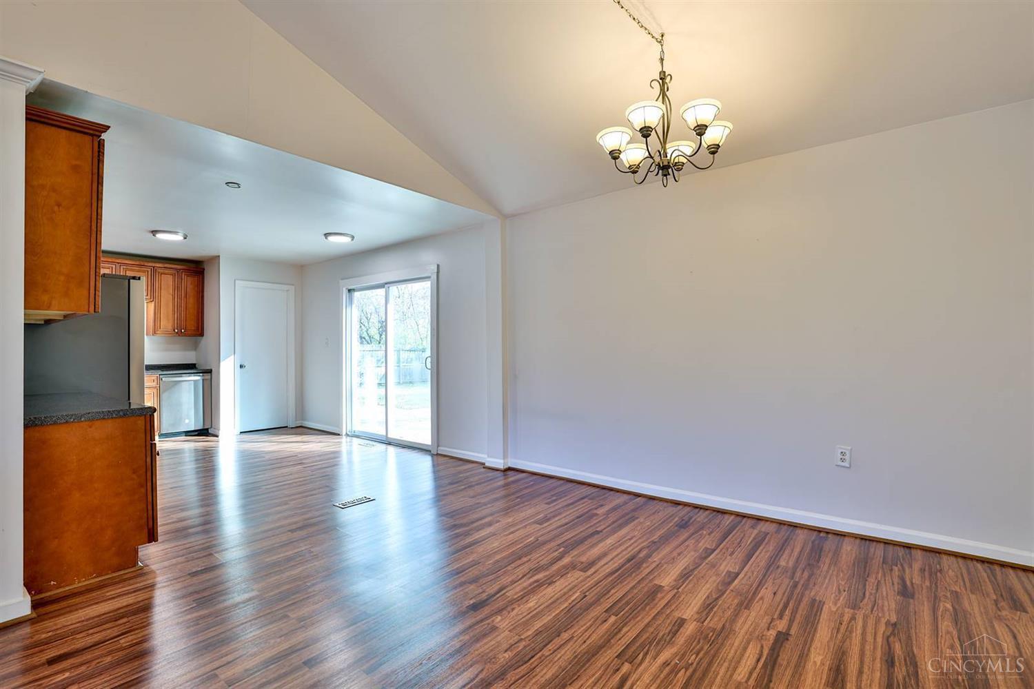 6832 Butler Warren Road Mason, OH 45040 - Photo 8 of 35 Gallery Image 8