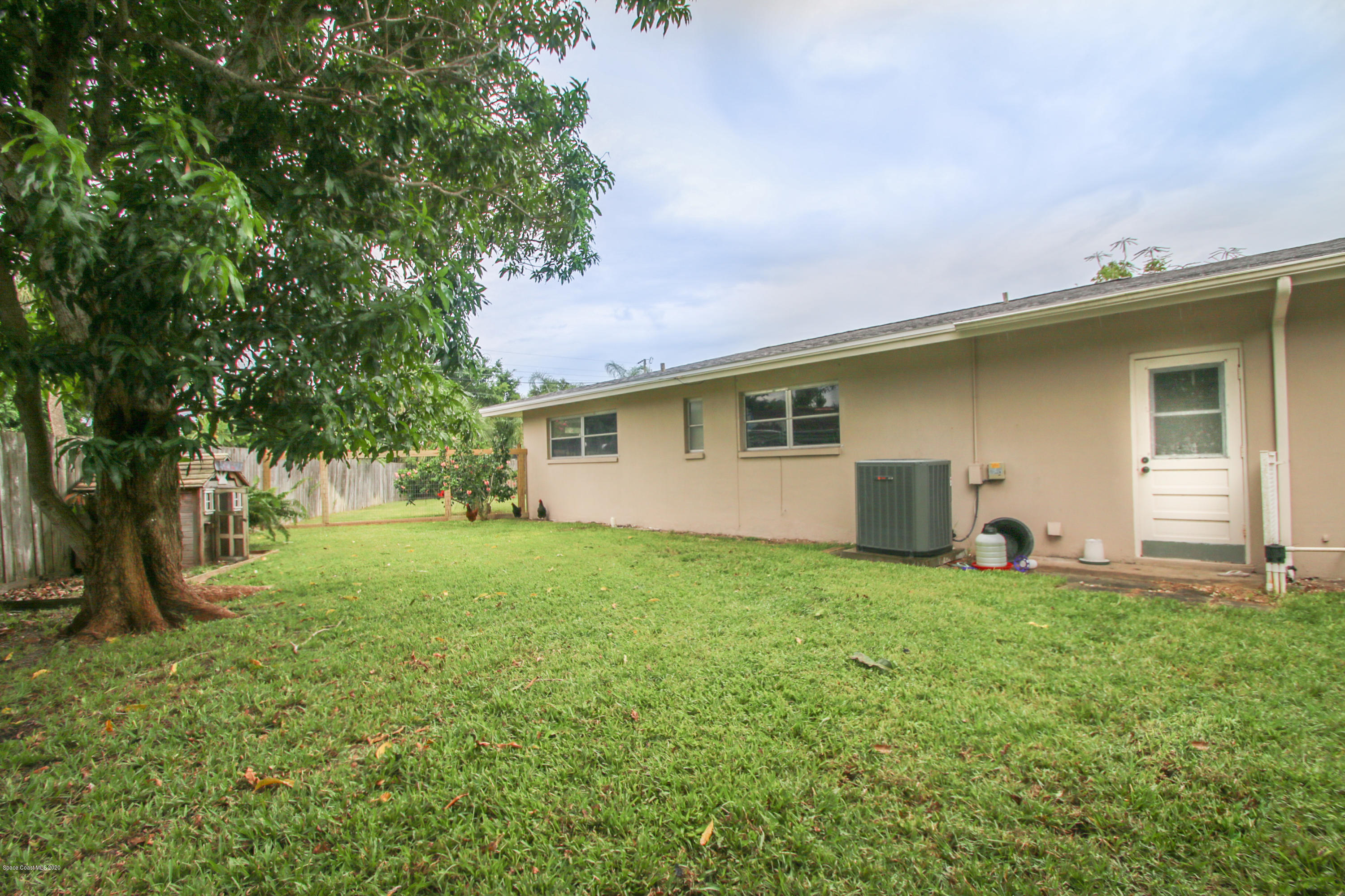3650 Laurette Road Merritt Island, FL 32952 - Photo 31 of 36 Side Yard