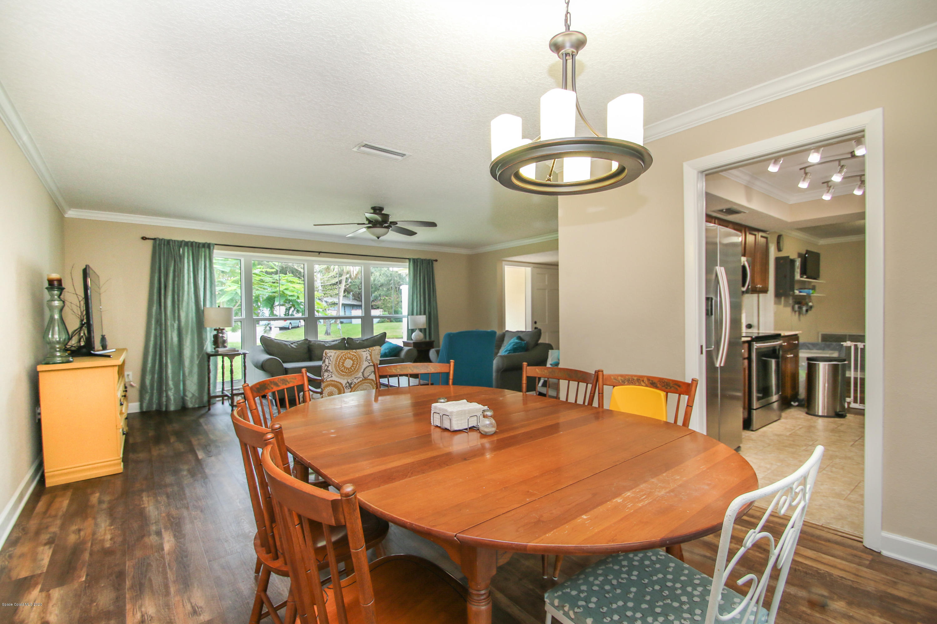 3650 Laurette Road Merritt Island, FL 32952 - Photo 8 of 36 Dining-Living
