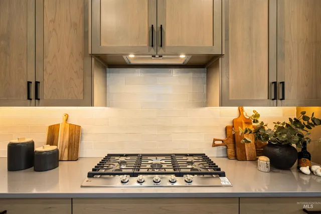 $749,900 | 599 North Hiltonhead Way, Eagle, ID 83616