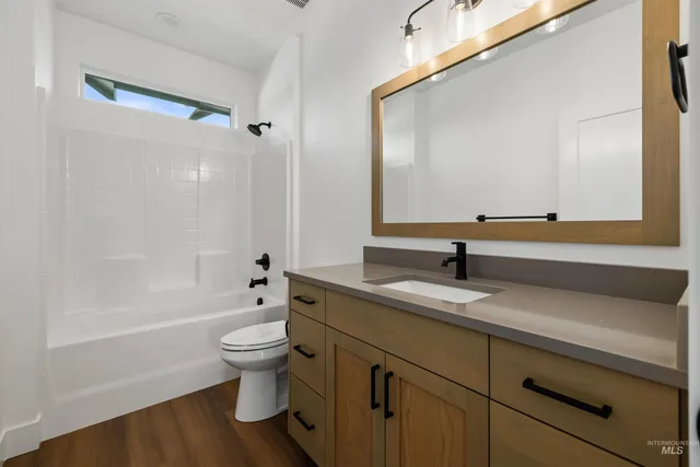 $749,900 | 599 North Hiltonhead Way, Eagle, ID 83616