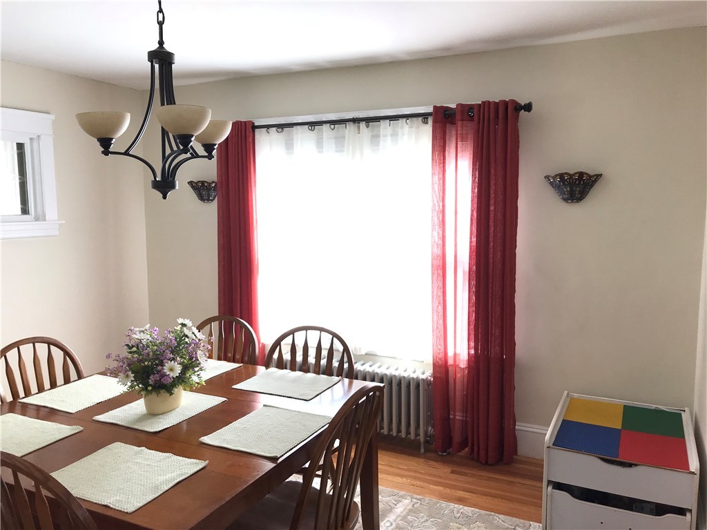87 Calaman Road Cranston, RI 02910 - Photo 13 of 38 Dining Room