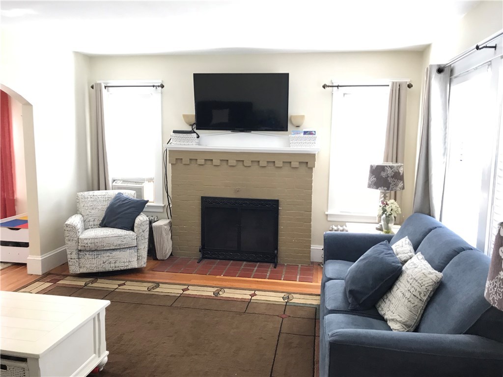 87 Calaman Road Cranston, RI 02910 - Photo 6 of 38 Fireplace Living Room