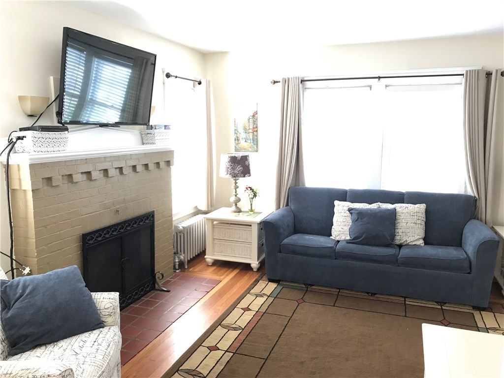 87 Calaman Road Cranston, RI 02910 - Photo 8 of 38 Bright Living Room