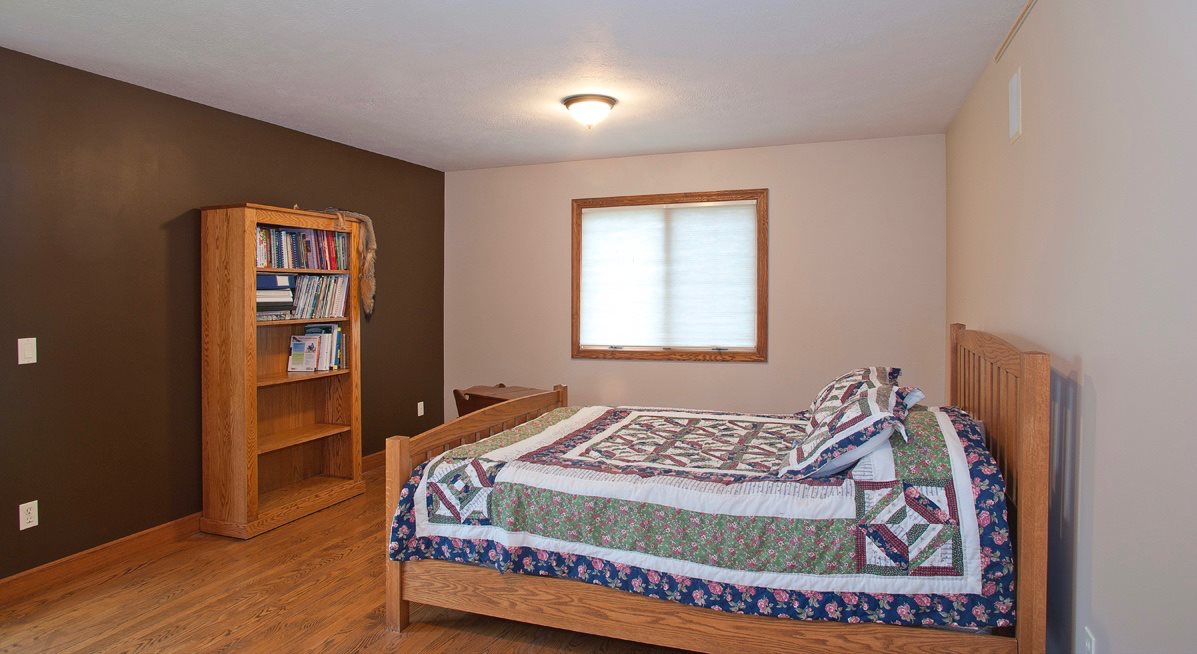 5629 Way Road Rapid City, MI 49676 - Photo 16 of 45 1869870-15.JPG