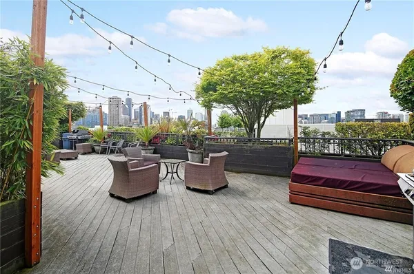 $1,850 | 1125 East Olive Street, Unit 101, Seattle, WA 98122