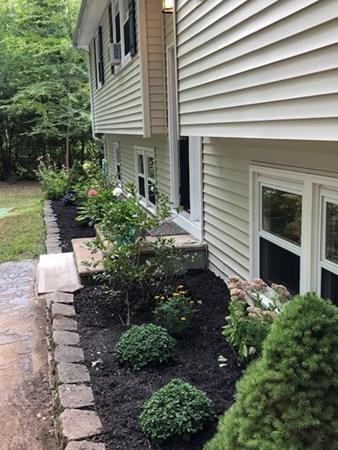 39 Brookfield Road North Brookfield, MA 01535 - Photo 23 of 29 Gallery Image 23