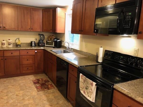 39 Brookfield Road North Brookfield, MA 01535 - Photo 8 of 29 Gallery Image 8