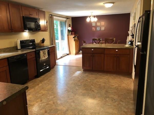 39 Brookfield Road North Brookfield, MA 01535 - Photo 9 of 29 Gallery Image 9