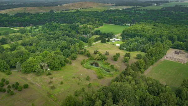 $550,000 | 19839 South Witt Road, Three Oaks, MI 49128