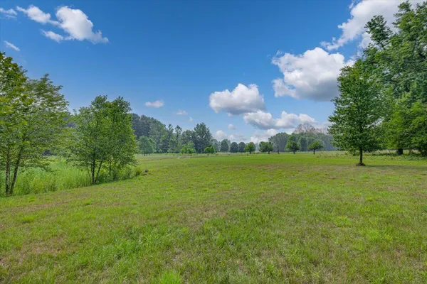 $550,000 | 19839 South Witt Road, Three Oaks, MI 49128