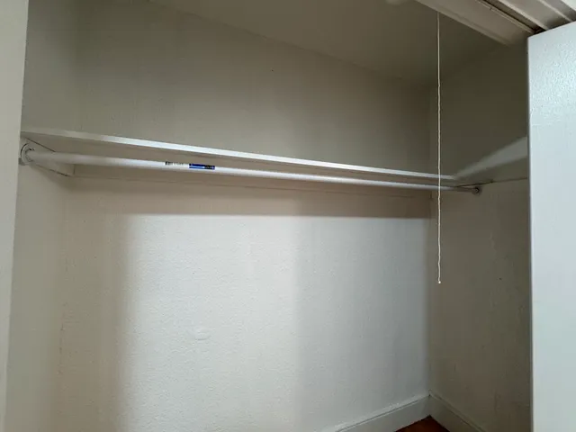 $2,795 | 2052 North Dayton Street, Unit 2R, Chicago, IL 60614