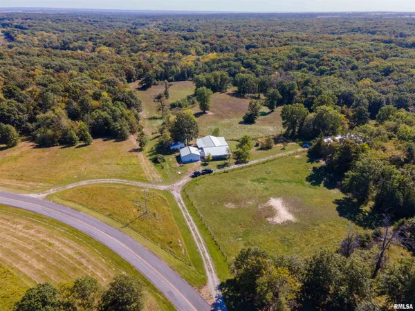 $960,000 | 27234 State Hwy Z, Canton, MO 63435