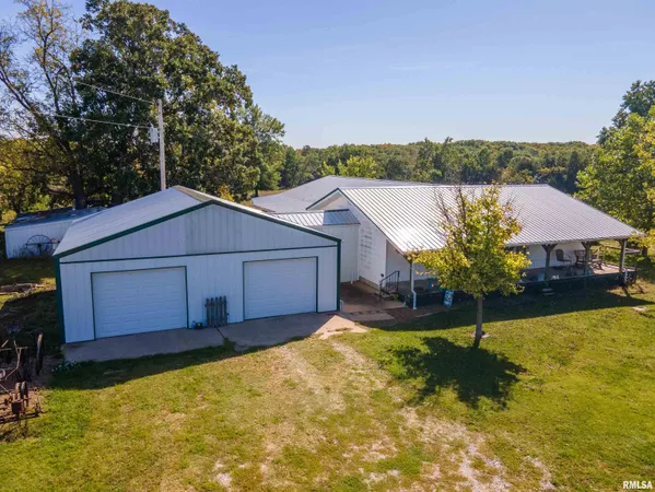 $960,000 | 27234 State Hwy Z, Canton, MO 63435