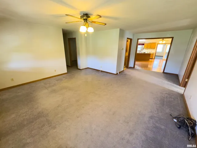 $960,000 | 27232 State Highway, La Grange, MO 63448