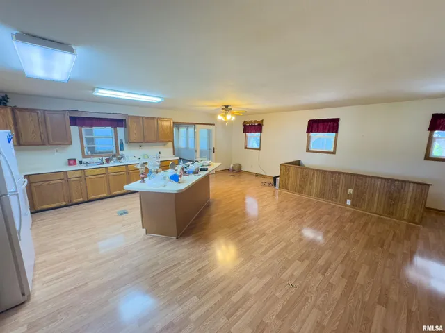 $960,000 | 27232 State Highway, La Grange, MO 63448