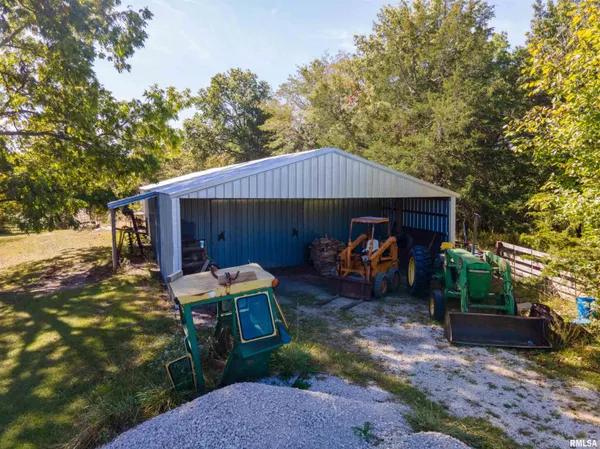 $960,000 | 27234 State Hwy Z, Canton, MO 63435