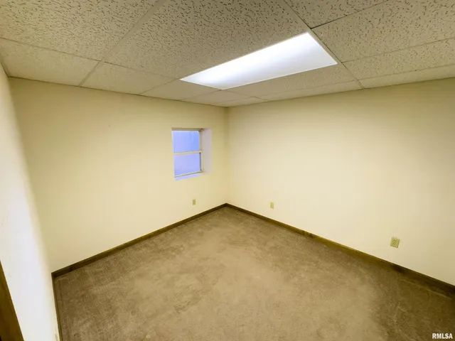 $960,000 | 27232 State Highway, La Grange, MO 63448