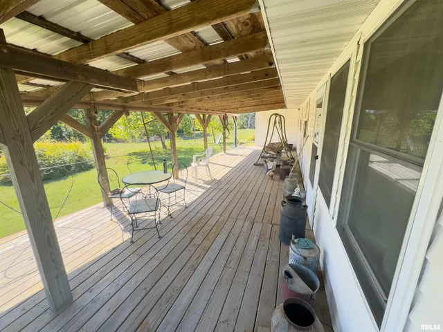 $960,000 | 27232 State Highway, La Grange, MO 63448