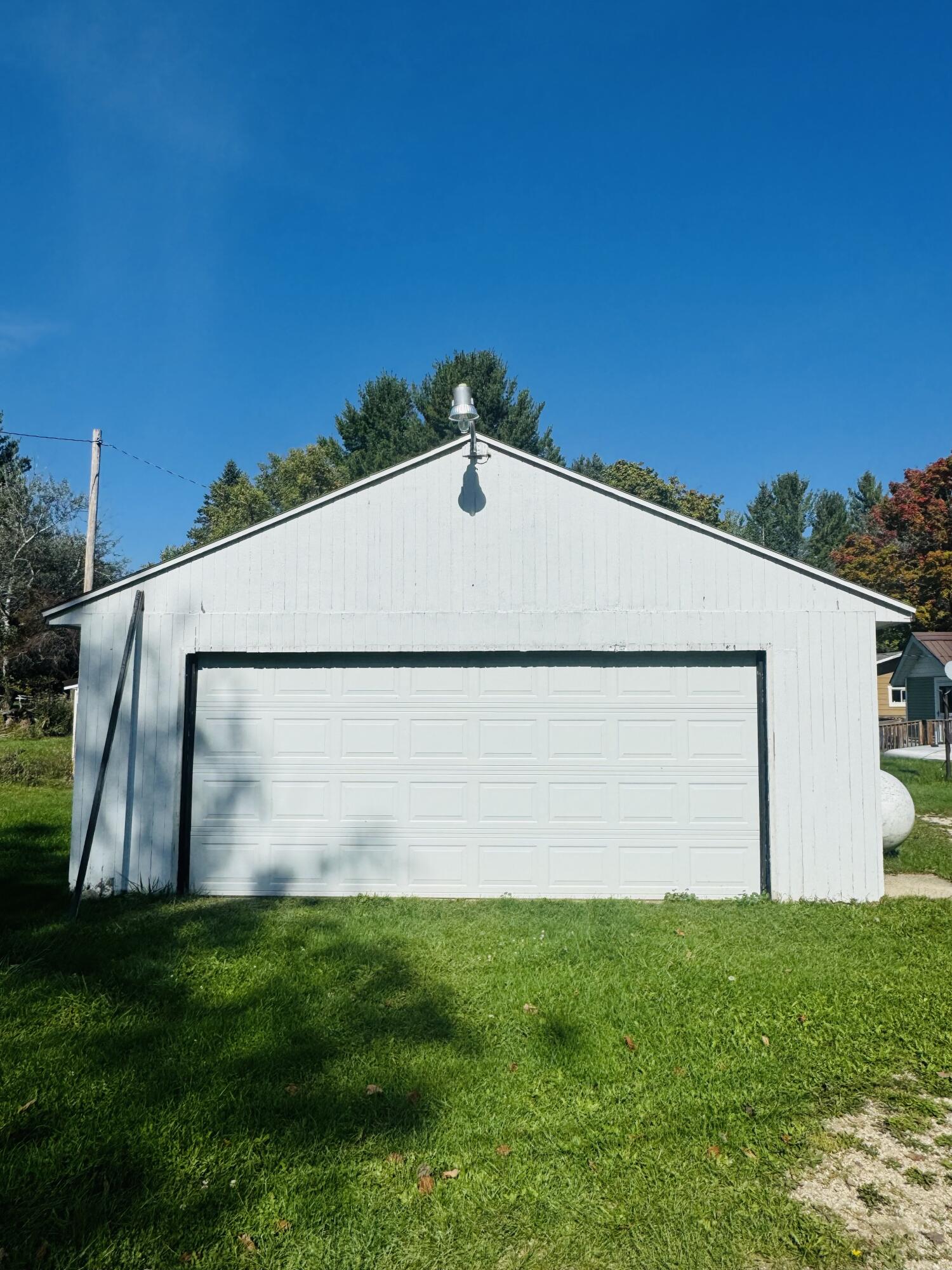 5112 North Bass Lake Road Irons, MI 49644 - Photo 15 of 41 26 x 22 Garage