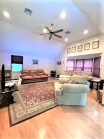 3 Old Powder House Road Lakeville, MA 02347 - Photo 7 of 39 Gallery Image 7