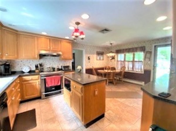 3 Old Powder House Road Lakeville, MA 02347 - Photo 9 of 39 Gallery Image 9