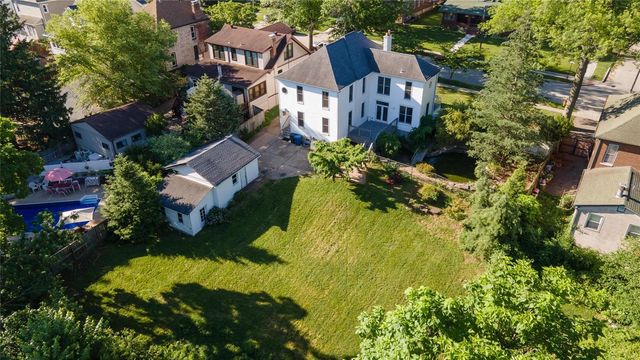 $472,000 | 7461 Hiawatha Avenue, St. Louis, MO 63117