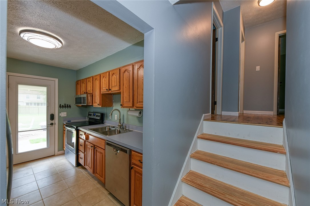 2490 Copley Road Akron, OH 44321 - Photo 15 of 30
