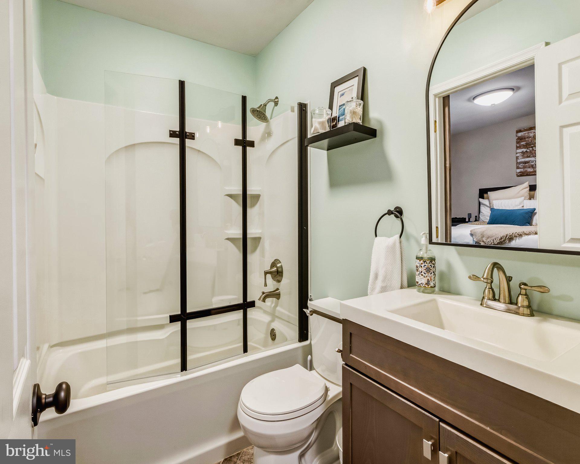 14 Tuckerton Road Shamong, NJ 08088 - Photo 16 of 27 Modern bathroom with serene vibes.