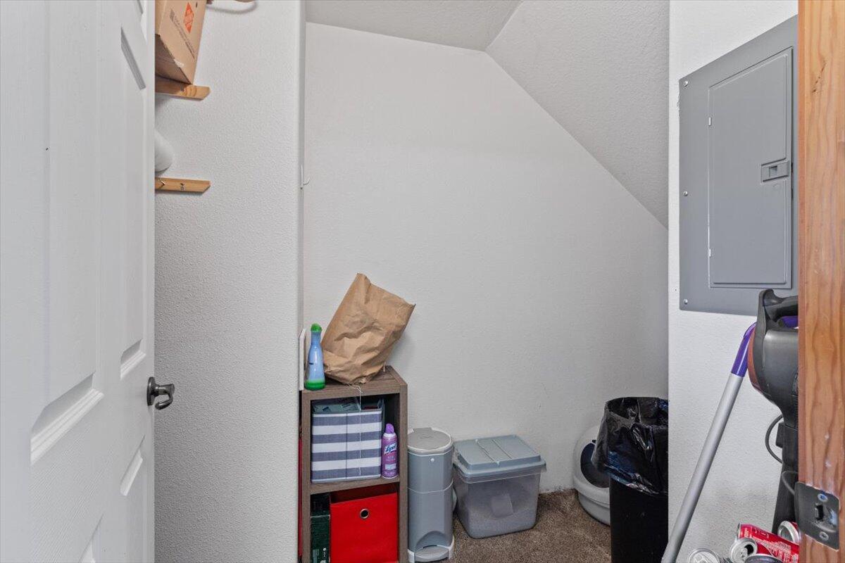 450 Midway Road, Unit 25 Medford, OR 97501 - Photo 9 of 24 09-450 Midway Rd Unit 25-9