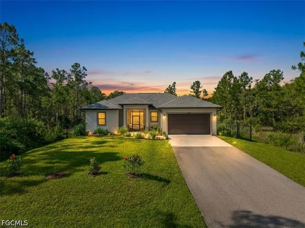 $3,850 | 4432 45th Avenue Northeast, Naples, FL 34120
