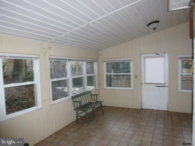 170 Kirch Road York, PA 17402 - Photo 21 of 25