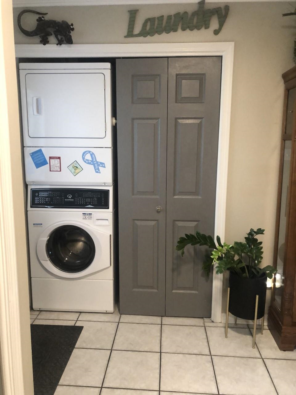 9489 Villas Drive Foley, AL 36535 - Photo 4 of 17 Laundry