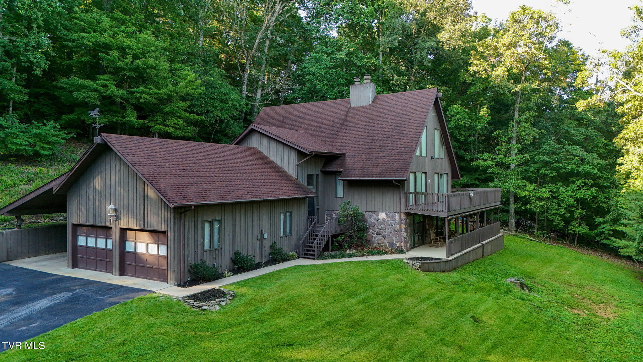 1045 Lebanon Road Kingsport, TN 37663 - Photo 3 of 83 3-web-or-mls-1045 Lebanon Rd DA-2