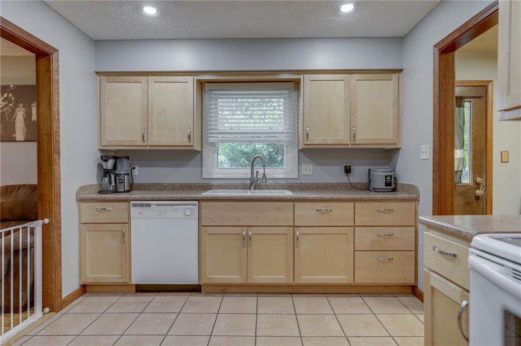 782 Valley Way Road Greenwood, IN 46142 - Photo 14 of 38 Gallery Image 14