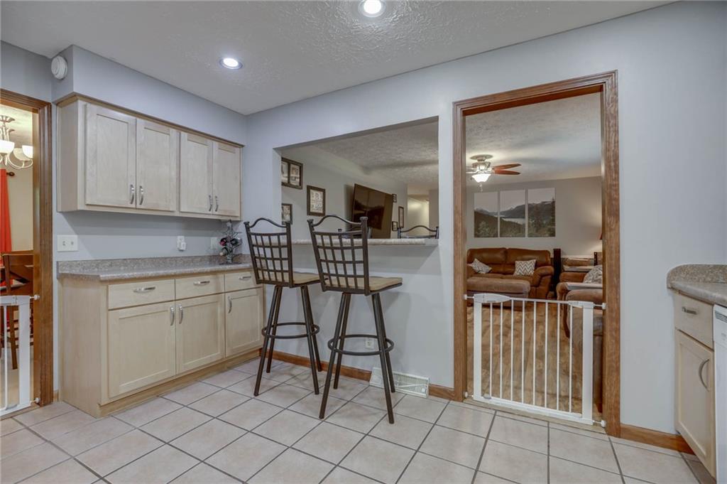782 Valley Way Road Greenwood, IN 46142 - Photo 16 of 38 Gallery Image 16