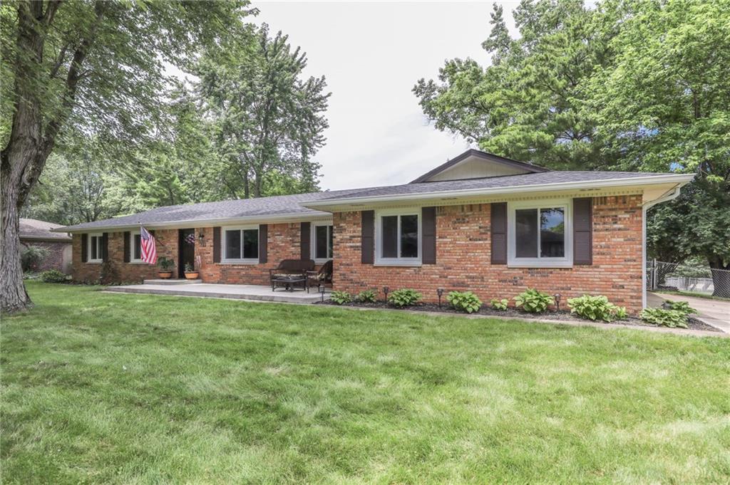 782 Valley Way Road Greenwood, IN 46142 - Photo 3 of 38 Gallery Image 3