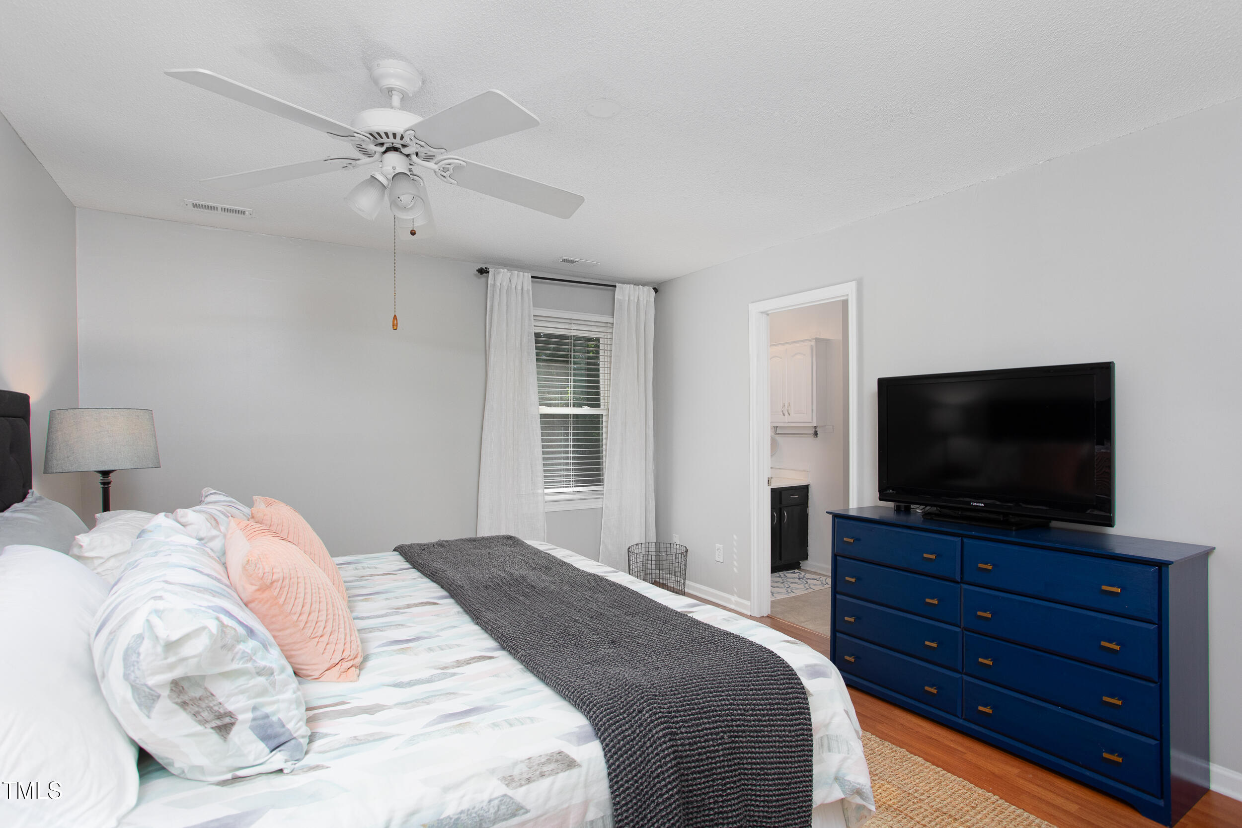 5514 Hamstead Crossing Raleigh, NC 27612 - Photo 12 of 18 5514_Hamstead_Crossing_MLS_29