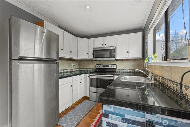 $295,000 | 1016 9th Street Southeast, Unit 7, Puyallup, WA 98372