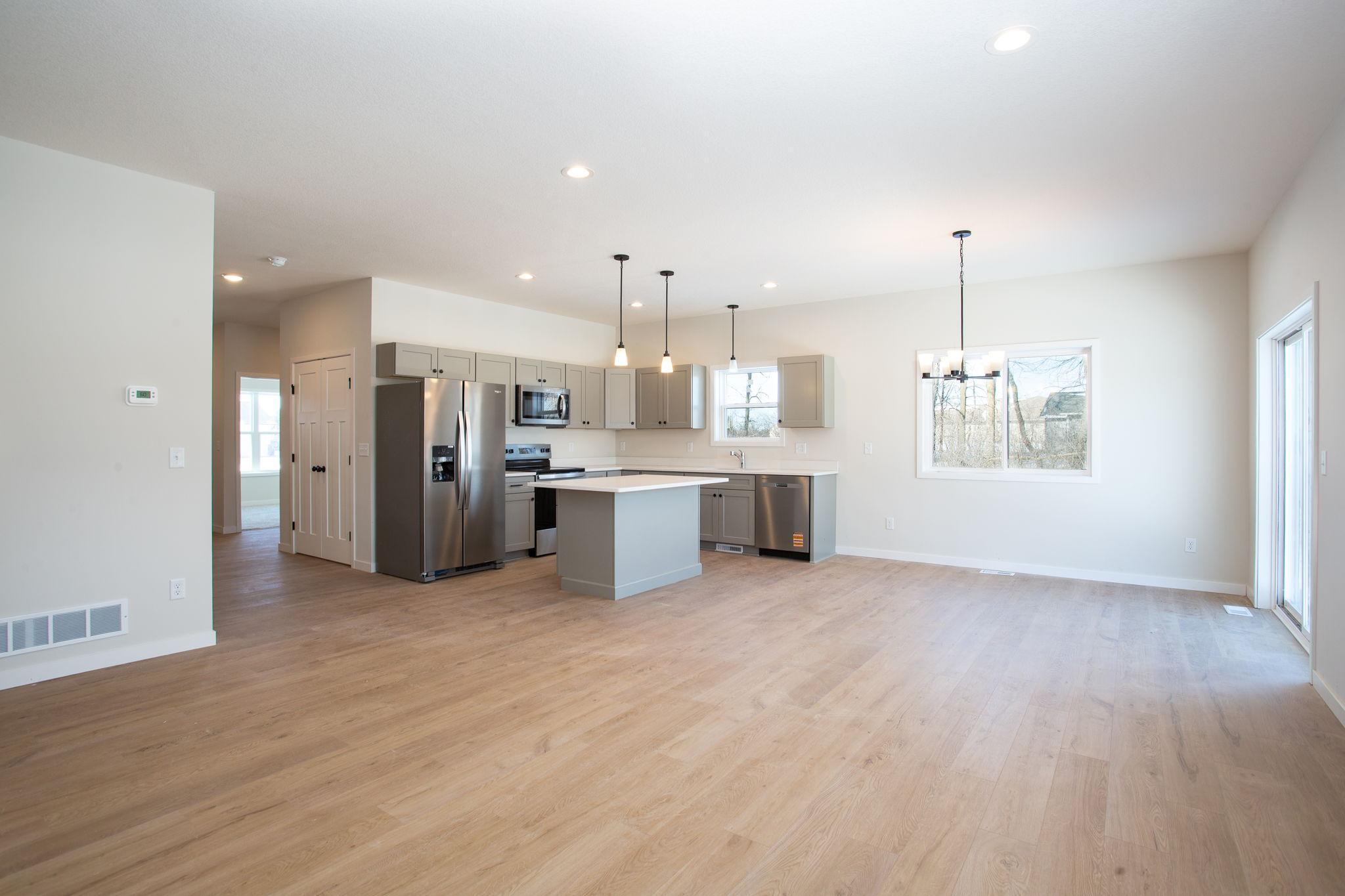 263 Eagle Ridge Drive Roberts, WI 54023 - Photo 3 of 19