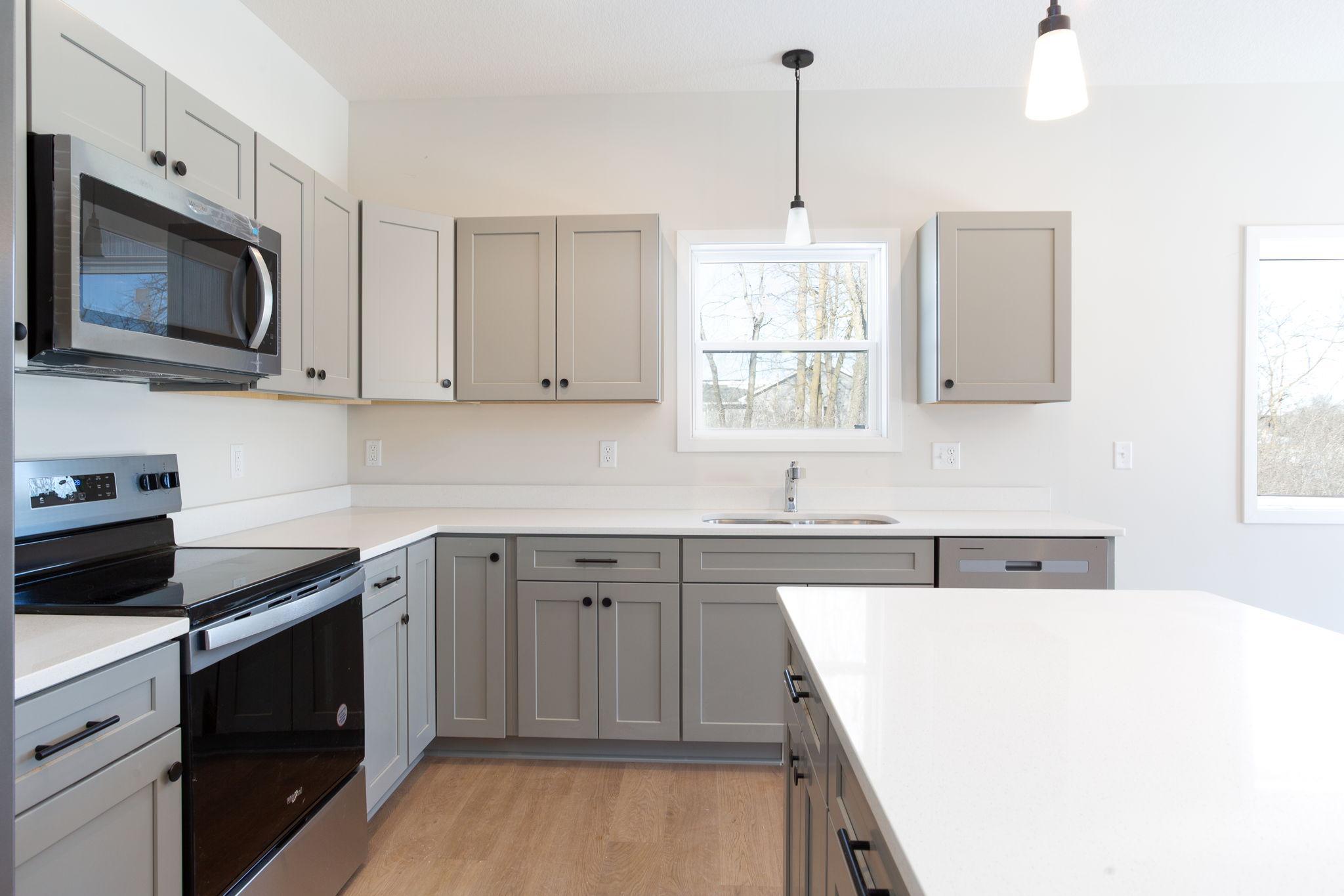 263 Eagle Ridge Drive Roberts, WI 54023 - Photo 7 of 19