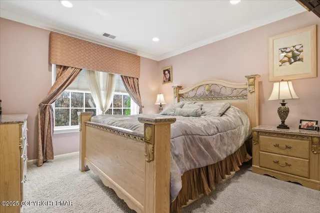 $699,000 | 5123 Hemlock Lane, Tamiment, PA 18371