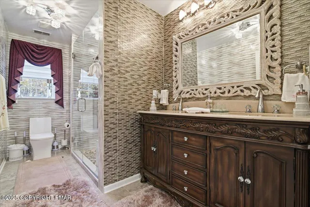 $699,000 | 5123 Hemlock Lane, Tamiment, PA 18371