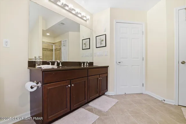 $699,000 | 5123 Hemlock Lane, Tamiment, PA 18371