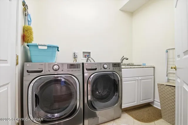 $699,000 | 5123 Hemlock Lane, Tamiment, PA 18371