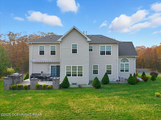 $699,000 | 5123 Hemlock Lane, Tamiment, PA 18371
