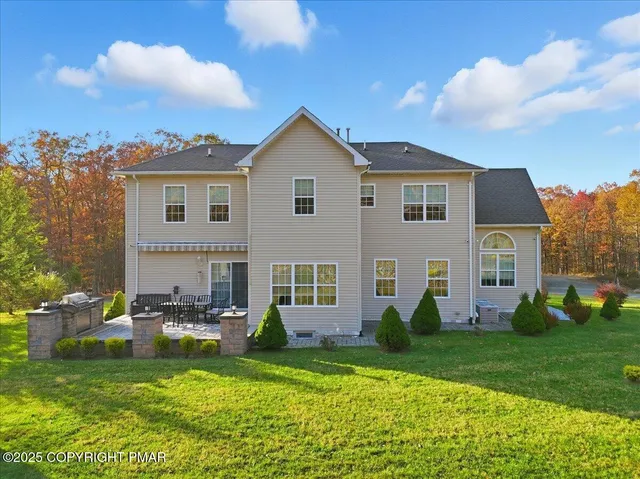 $699,000 | 5123 Hemlock Lane, Tamiment, PA 18371