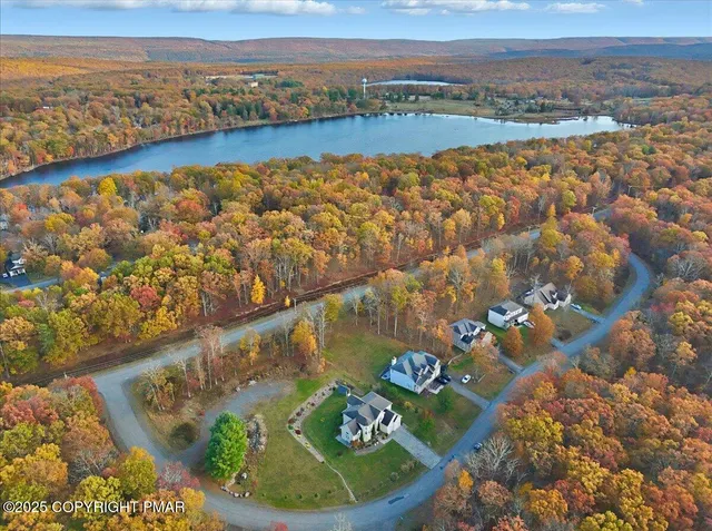 $699,000 | 5123 Hemlock Lane, Tamiment, PA 18371