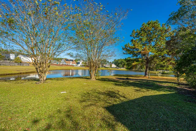 $430,000 | 444 Jamestown Drive, Summerville, SC 29486